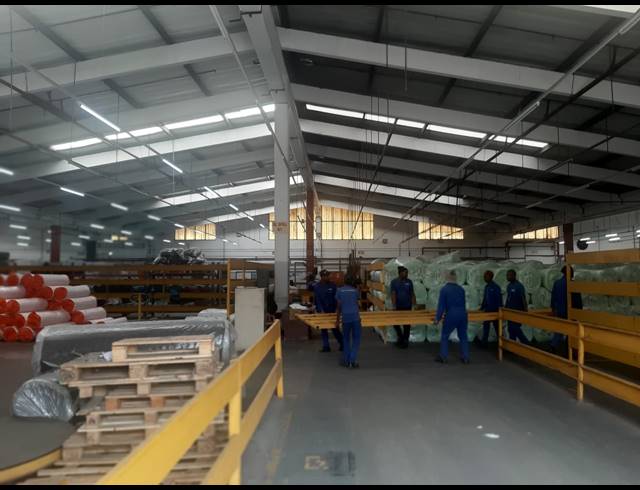 3,120M² WAREHOUSE TO LET IN NEW GERMANY